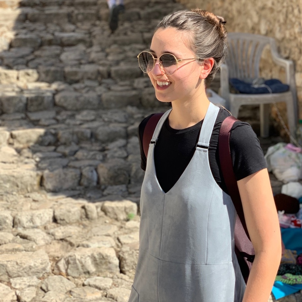 Meet your Posher, Nicole